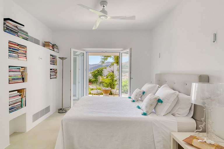 Cyc053 - Luxurious villa in Paros