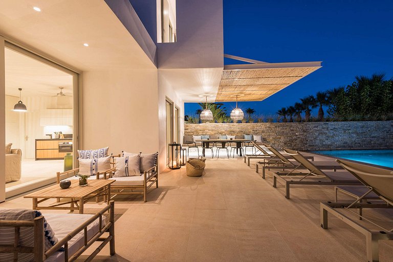 Cyc060 - Villa in the picturesque village of Dryos in Paros