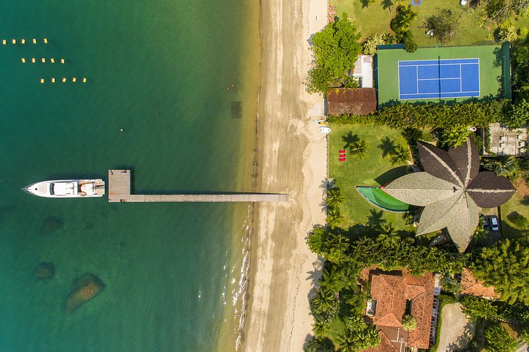 Ang001 - Luxurious villa by the sea in Angra dos Reis