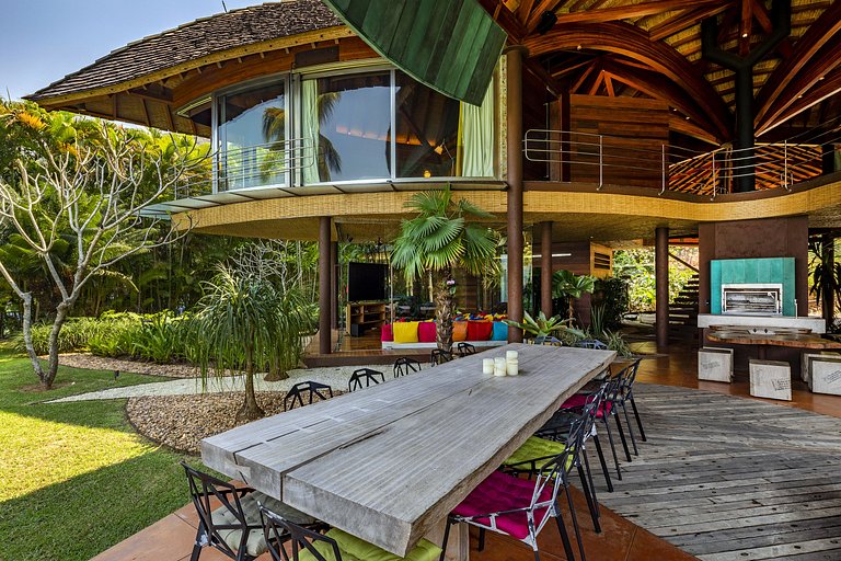 Ang001 - The Leaf House, Brazilian Icon