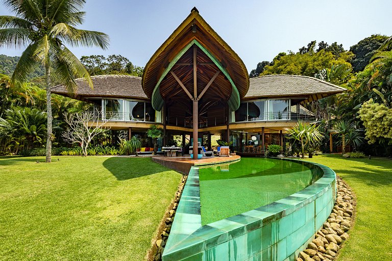 Ang001 - Luxurious villa by the sea in Angra dos Reis