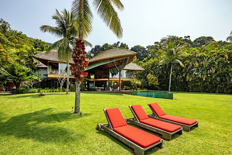 Ang001 - Luxurious villa by the sea in Angra dos Reis