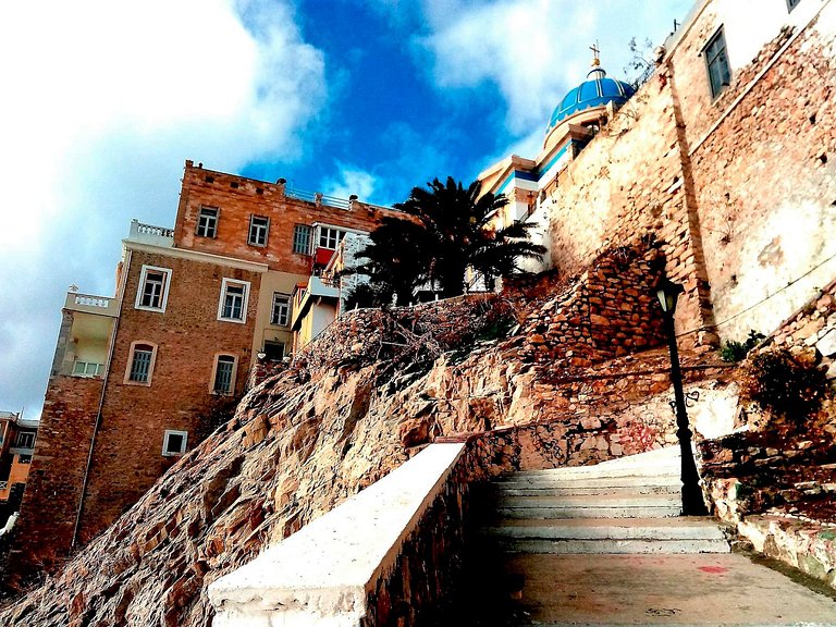 Cyc063 - Magnifique villa rénovée dans la ville d'Ermoúpolis