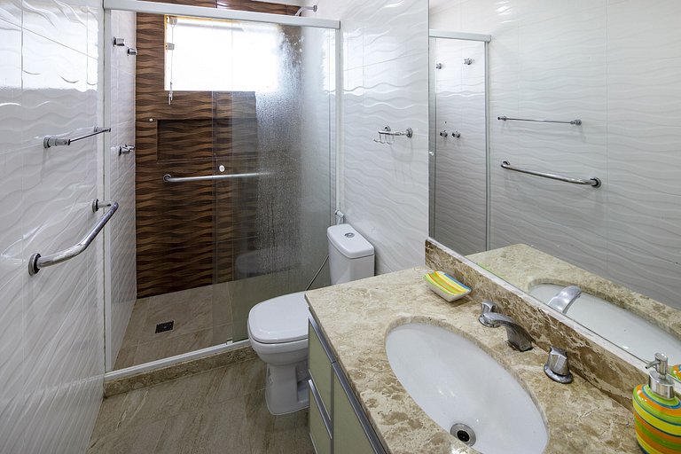 Ang010 - Beautiful house in Porto Frade