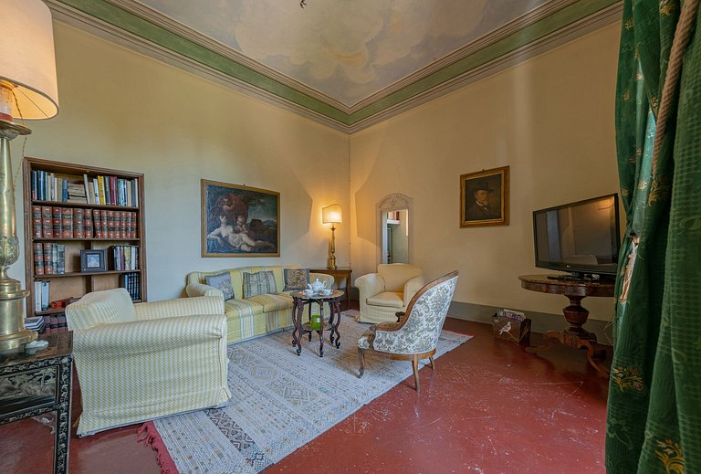 Tus005 - Castle in the region of Siena