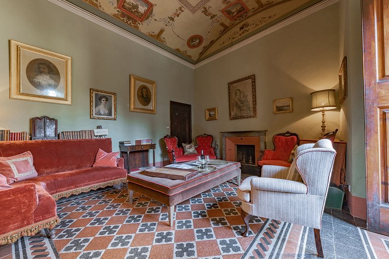 Tus005 - Castle in the region of Siena