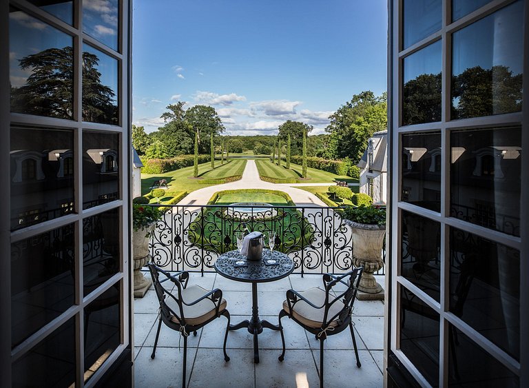 Loi001 - Spectacular Loire valley castle