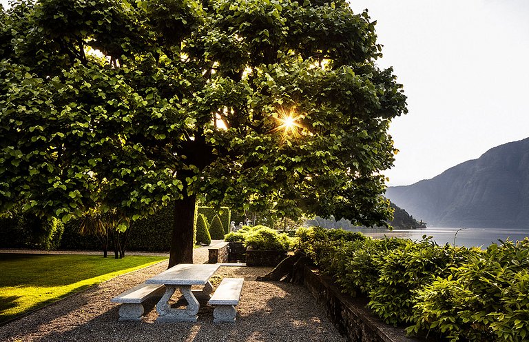Lom002 - Villa Palazzo on Lake Como