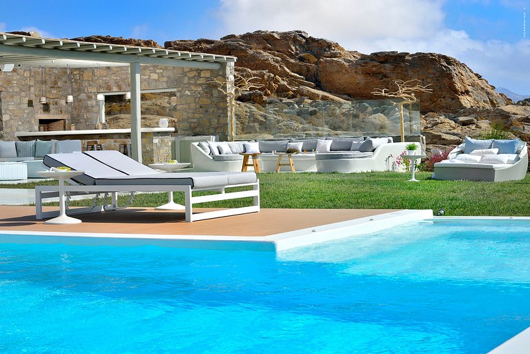 Cyc084 - Villa au-dessus de la plage d'Elia, Mykonos