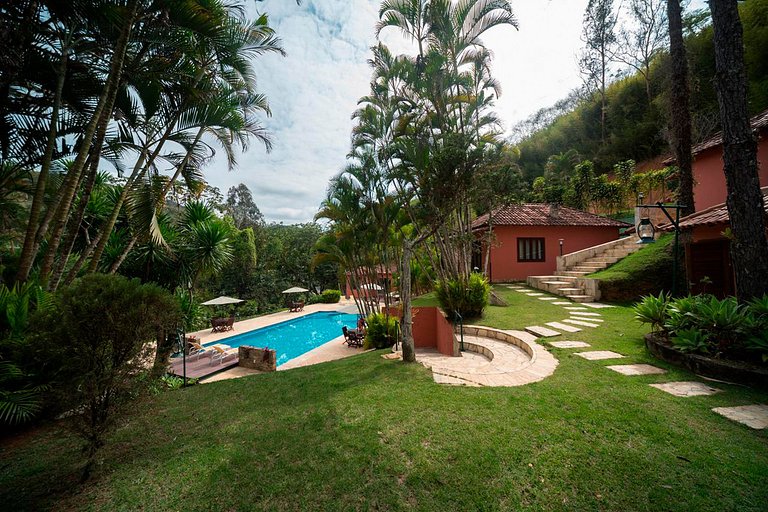 Ita004 - Hermosa casa en Itaipava para 24 personas