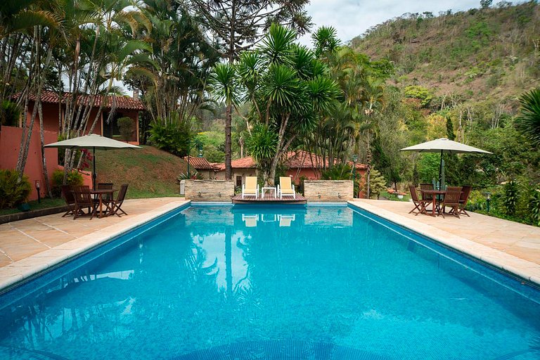 Ita004 - Hermosa casa en Itaipava para 24 personas