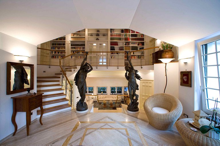 Cam008 - Luxurious Sorrento Villa