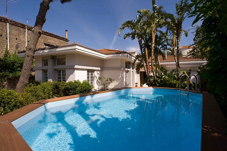 Cam008 - Villa Sorrento Luxuosa