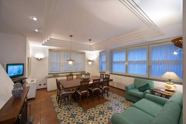 Cam008 - Luxurious Sorrento Villa