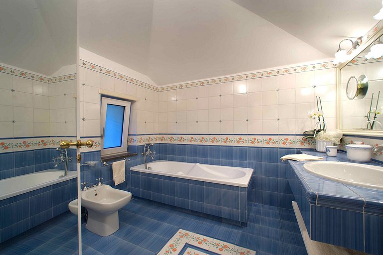 Cam008 - Luxurious Sorrento Villa
