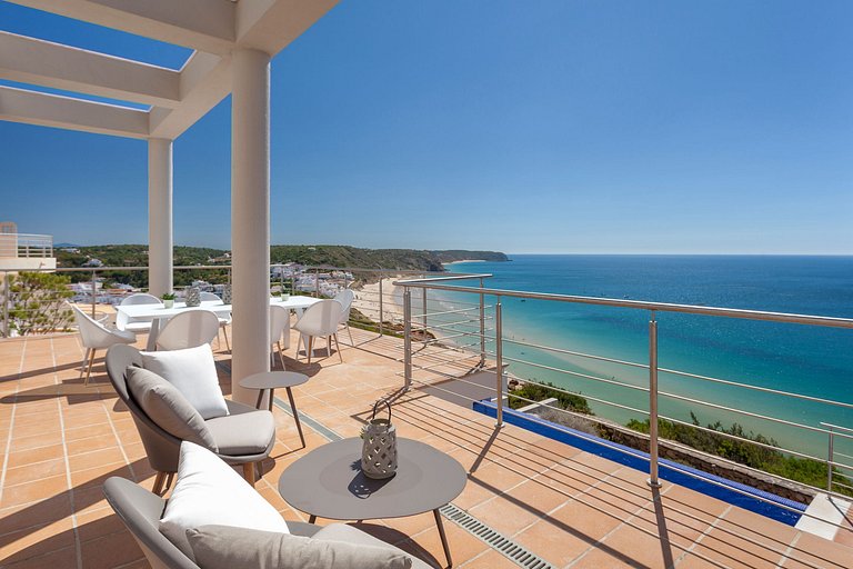 Alg004 - Villa contemporaine dans l'ouest de l'Algarve