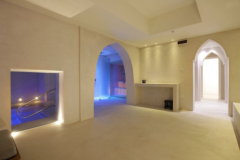 Pug004 - Luxurious modern vacation home, Puglia, Italy