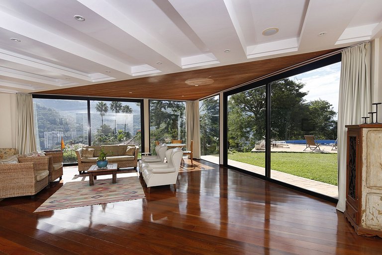 Rio068 - House in Gavea