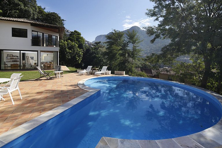 Rio068 – Villa with Pool and Panoramic Views
