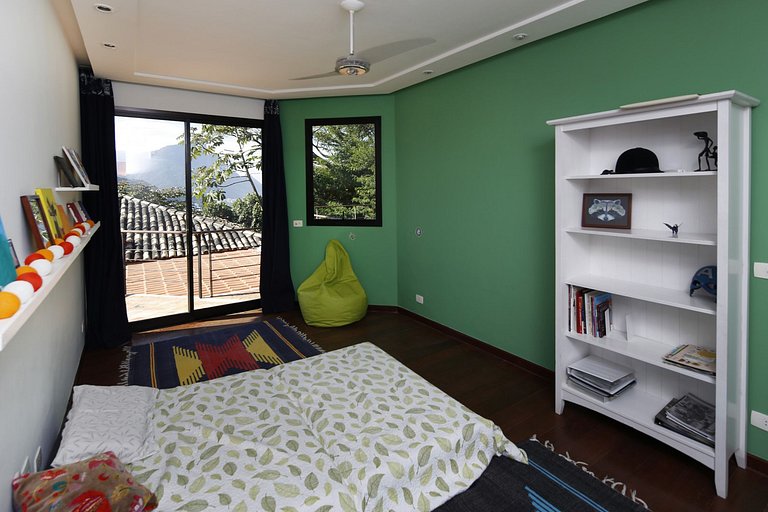 Rio068 - House in Gavea