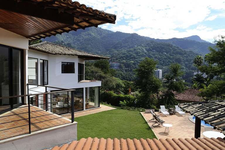 Rio068 - House in Gavea