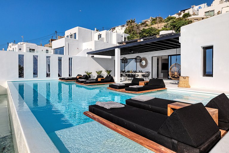 Cyc040 - Villa in area of Agios Lazaros, Mykonos