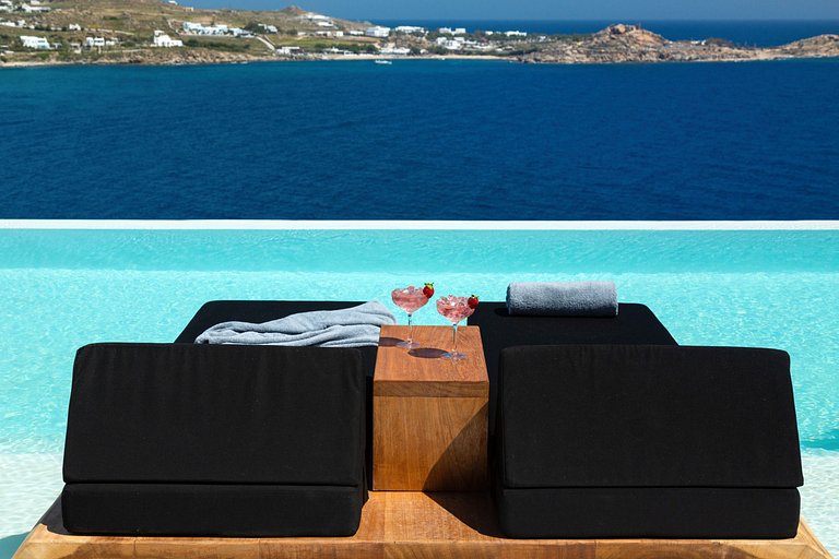 Cyc050 - Villa in area of Agios Lazaros, Mykonos