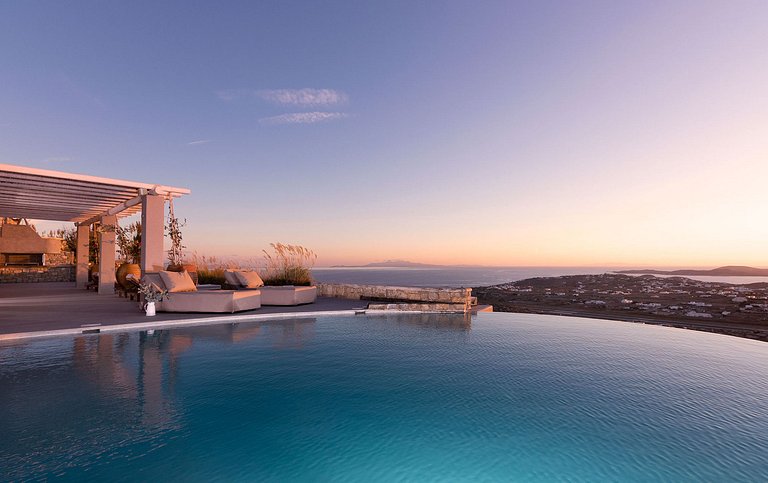 Cyc042 - Villa at the hilltop of Kounoupas, Mykonos