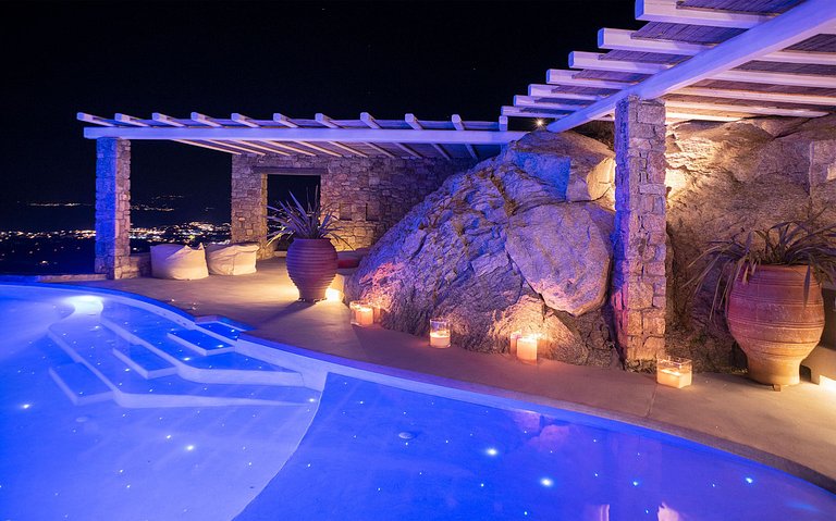 Cyc042 - Villa at the hilltop of Kounoupas, Mykonos