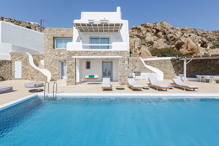 Cyc071 - Villa with outdoor Cinema, Mykonos