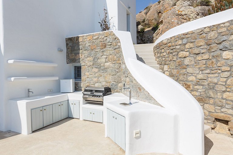 Cyc071 - Villa with outdoor Cinema, Mykonos