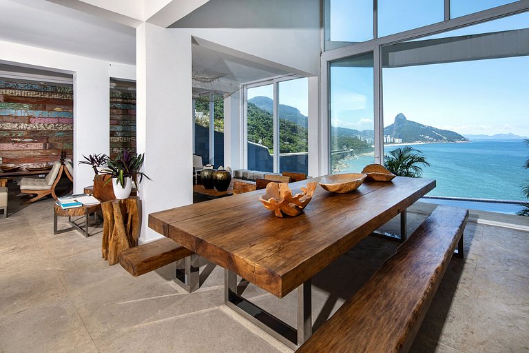 Rio012 - 5-Suite Villa with Ocean Views in Joá
