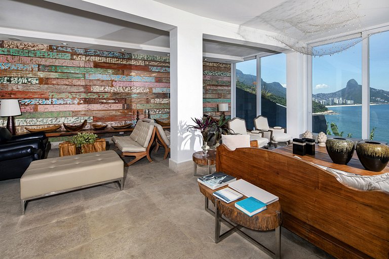 Rio012 - 5-Suite Villa with Ocean Views in Joá