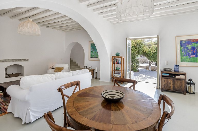 Cyc067 - Traditional Cycladic Villa, Mykonos