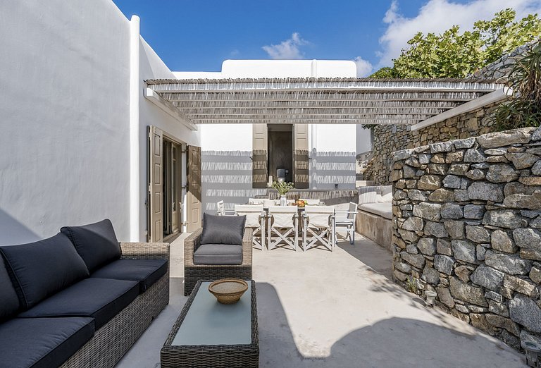 Cyc067 - Traditional Cycladic Villa, Mykonos