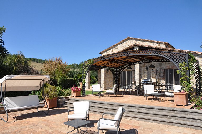 Umb008 - Splendid villa, Umbrian farming estate