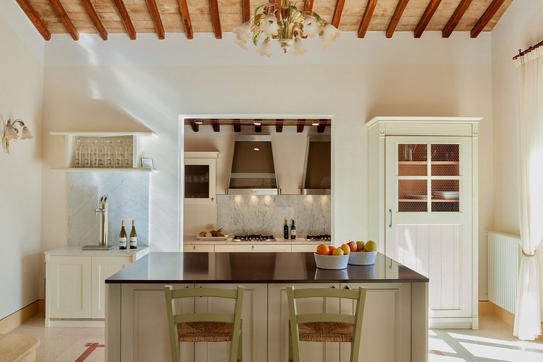 Umb008 - Splendid villa, Umbrian farming estate