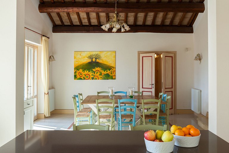 Umb008 - Splendid villa, Umbrian farming estate