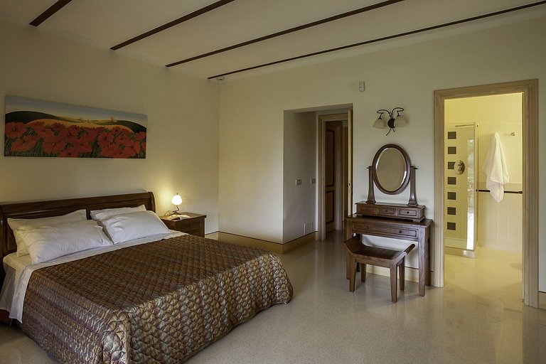 Umb008 - Splendid villa, Umbrian farming estate