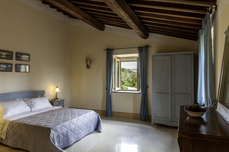 Umb008 - Splendid villa, Umbrian farming estate