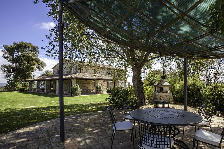 Umb008 - Espléndida villa, finca agrícola de Umbría