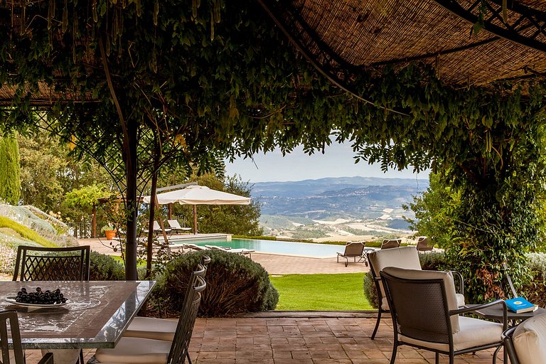 Umb004 - Superb Country Estate, Umbria