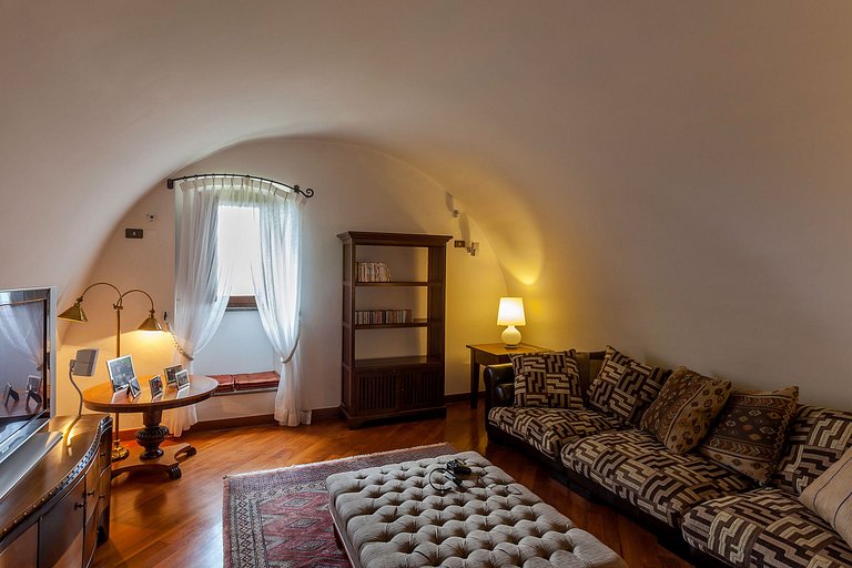 Umb004 - Superb Country Estate, Umbria