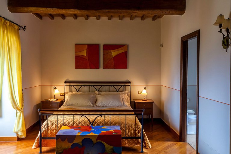 Umb004 - Superb Country Estate, Umbria