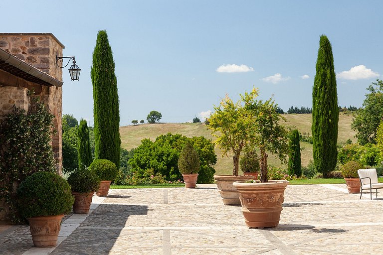 Umb004 - Superb Country Estate, Umbria