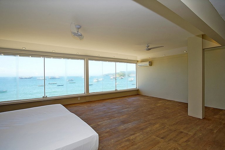 Buz013 - Linda casa frente mar em Búzios