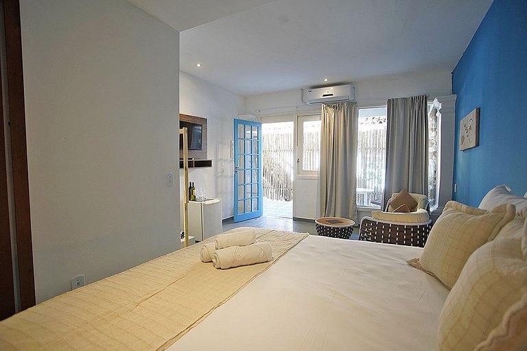 Buz013 - Linda casa frente mar em Búzios