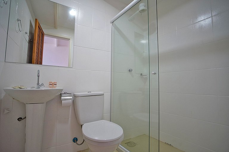 Buz013 - Beautiful sea front house in Búzios