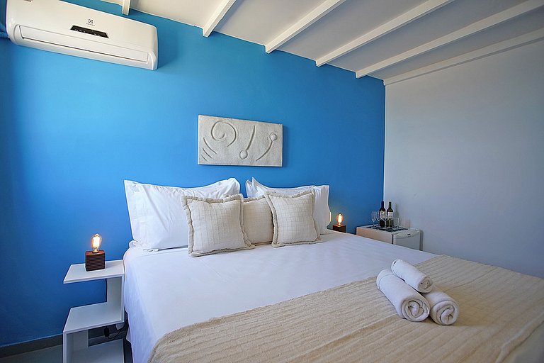 Buz013 - Beautiful sea front house in Búzios