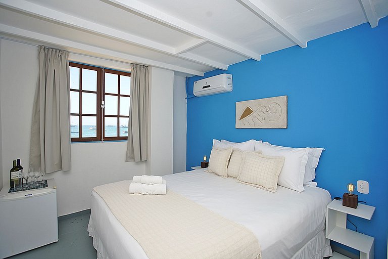 Buz013 - Beautiful sea front house in Búzios